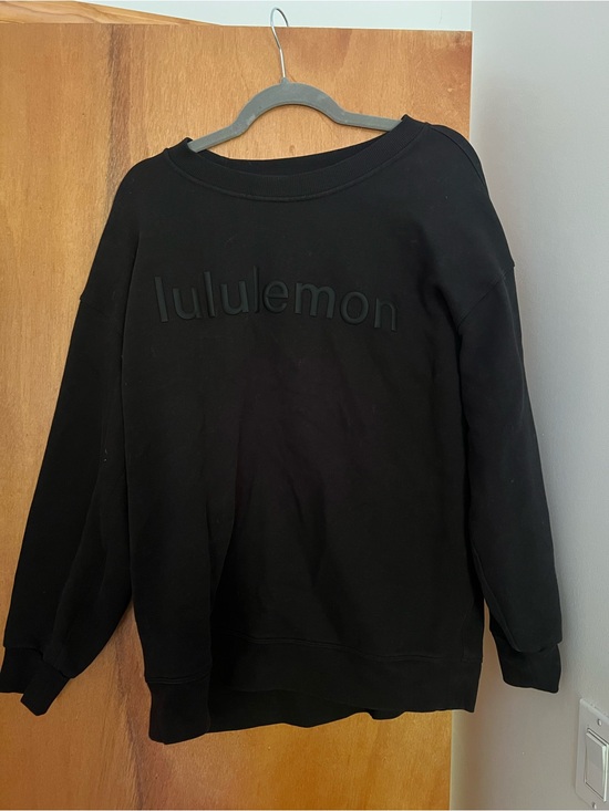 lululemon athletica Sweaters - lululemon athletica Black Crewneck Sweatshirt with Raised Logo